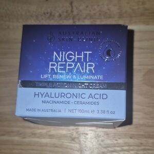 Australian Skin Clinic Night Repair Hyaluronic Acid Cream - Blue